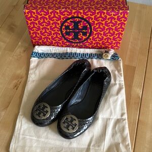 Tory Burch Grey and Black Reptile Print Ballet Flats
